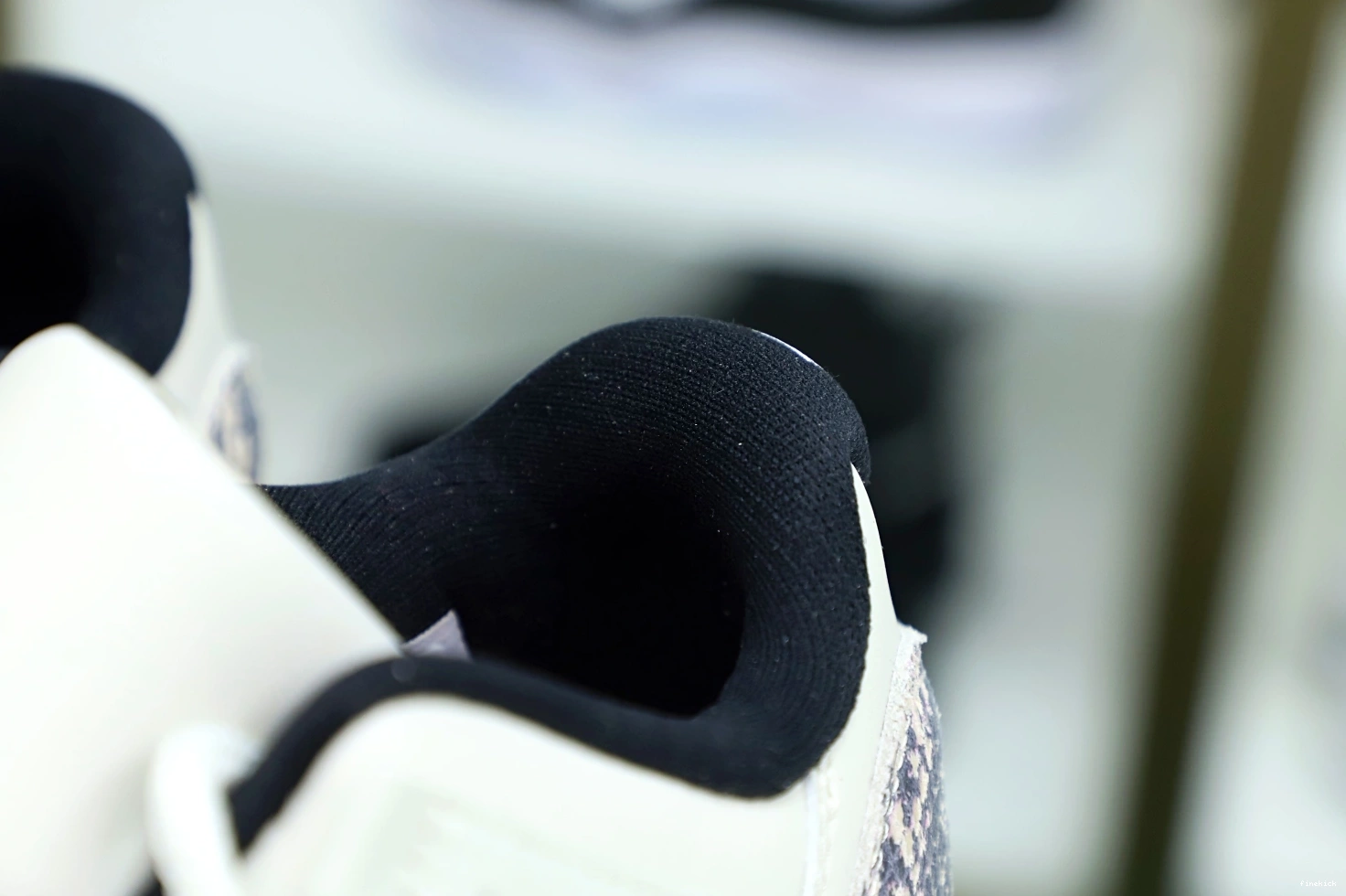 BONE 11 JORDAN LIGHT SNAKESKIN AIR LOW 1012
